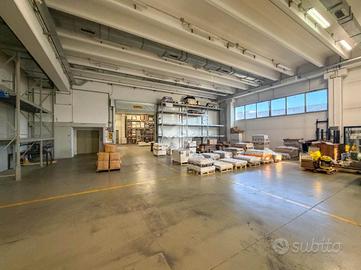 CAPANNONE A MISSAGLIA