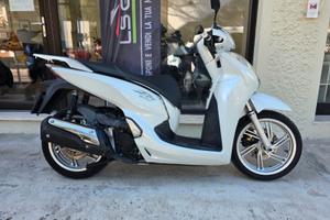 Honda SH 300 i