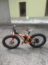 Bicicletta fat bike