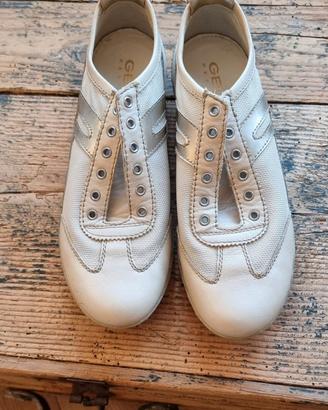 Sneakers donna Geox, beige, indossate pochissimo