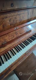 pianoforte a muro in radica di noce