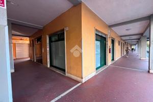 NEGOZIO A ROMA