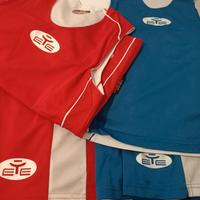 2 completi da basket bimbi