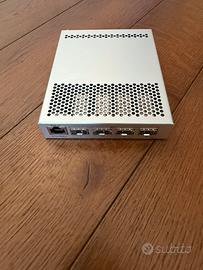 MikroTik CRS305-1G-4S+IN + 1x S+RJ10