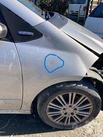 PARAFANGO ANTERIORE DESTRO MERCEDES Classe A W169