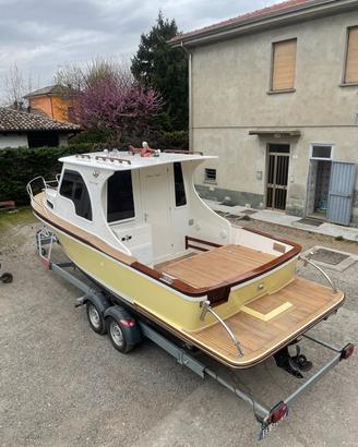 Barca Cabinato marca Chris Craft Lobster
