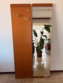 Specchio con appendiabiti vintage da ingresso