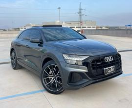 Audi Q8 50 TDI 286cv IBRIDA/DIESEL SLine 2019