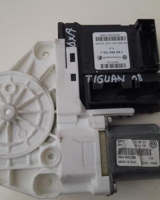 MOTORINO ALZAVETRO ANTERIORE DESTRA VOLKSWAGEN Tig