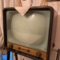 Televisore vintage Telefunken