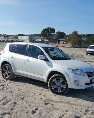 toyota rav 4 150 cavalli automatica 2010