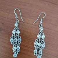 Coppia di orecchini pendenti