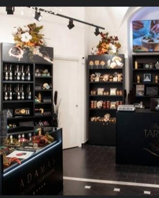 Negozio, attualmente di prodotti gastronomici