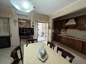 Luminoso trilocale- piazza nazionale, napoli