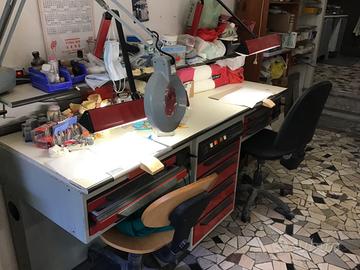 Banchi Jolly Dental Rossi