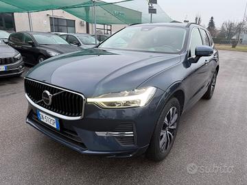 Volvo XC60 B4 (d) MY23 Automatico Core My23