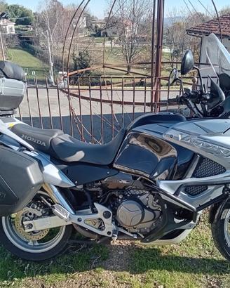 Honda Varadero XL1000V - Pronta per viaggiare