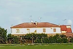 Casa con 4 appartamenti