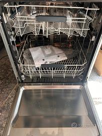Lavastoviglie da incasso Hotpoint-Ariston 60cm