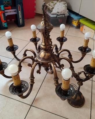 Lampadario bronzo ottone 8 bracci candelabro