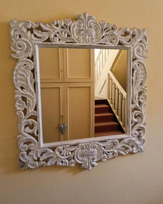 specchio e panchetto shabby
