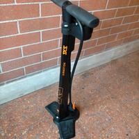 Pompa professionale per bicicletta SKS
