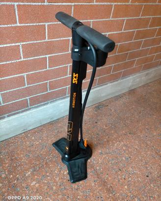 Pompa professionale per bicicletta SKS