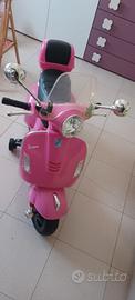  vespa elettrica rosa 