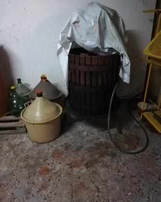 Torchio per vino 