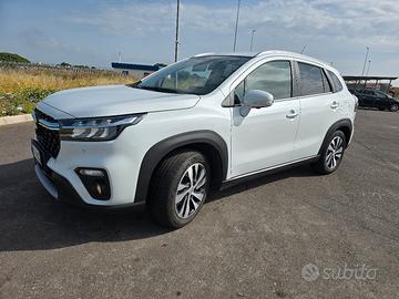 Suzuki s-cross versione Tp+ hybrid