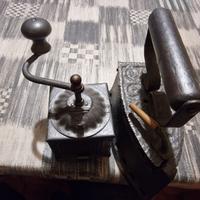 TRITASALE E FERRO DA STIRO D'EPOCA , VINTAGE