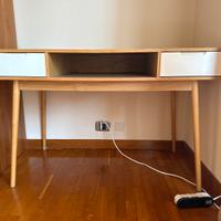 Scrivania in legno NO MODELLO IKEA