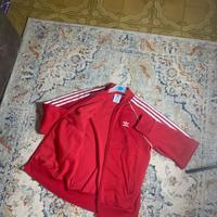 Felpa Adidas rossa originale – stile vintage, tre