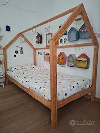 Letto a capanna singolo con cassettone estraibile
