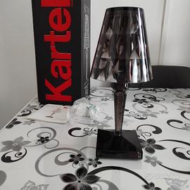 Kartell battery fumé 