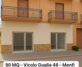 Locale Commerciale di 90 mq in V.lo Guglia