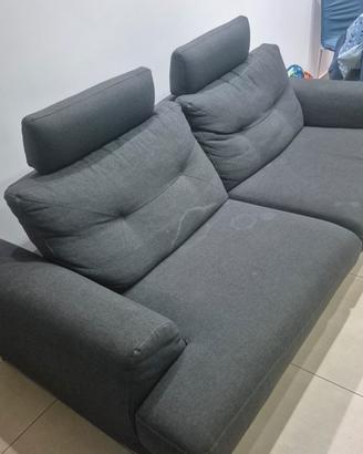 Divano RIVOLA di Poltrone e Sofa 