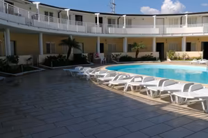 Residence 100 metri dal mare con piscina 14 21