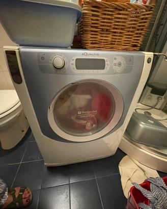 Lavatrice Hotpoint Ariston Aqualtis