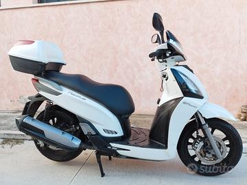 Kymco People 300 GTI - 2010