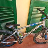 MTB Rockrider ST 530 27,5" Quasi Nuova + Onguard