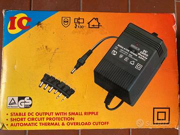 Alimentatore trasformatore AC/DC 3-6-9-12V 1200mA