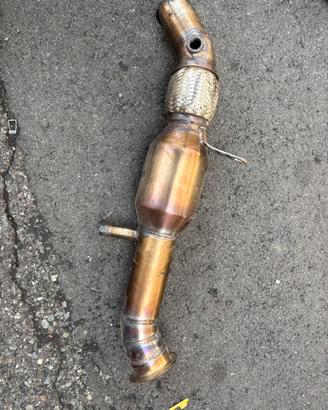Downpipe 200 celle  bmw b47