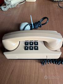 Telefono vintage da collezione