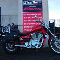 Suzuki VS 600 intruder