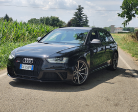 Audi RS4 b8