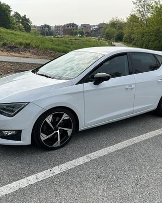 SEAT Leon 5F FR 2.0 TDI 184 CV