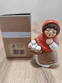 Presepe Thun Donna con cesto uova