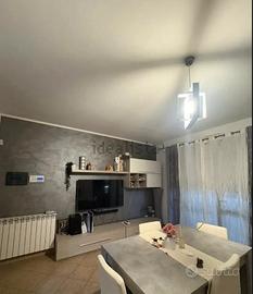 Ponte di nona bilocale con terrazzo e balcone