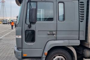 VOLVO FL6